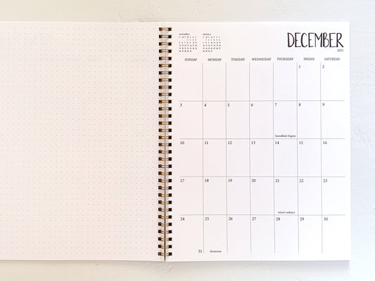 large monthly spiral planner | 1 page per month